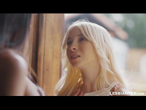 ❤️ Tjejen kommer hem några månader senare och slutar med att äta sin styvmors fitta. ❤ Fuckvideo at sv.seecamsus.top ️❤