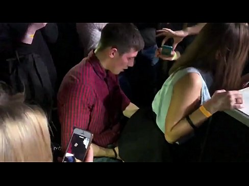 ❤️ Äkta sex på en rysk nattklubb. 18-årig rysk tjej i anus och vagina knullad på en nattklubb. ❤ Fuckvideo at sv.seecamsus.top ️❤