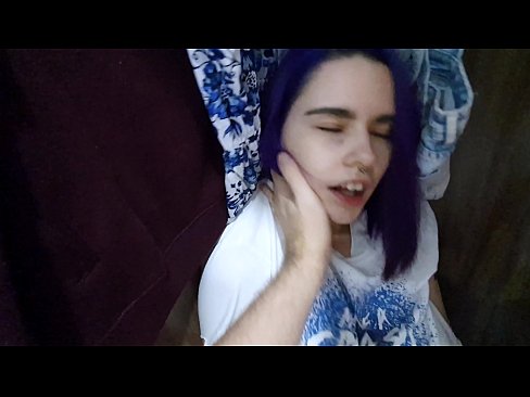 ❤️ Hittade min syster i garderoben och hjälpte henne att komma ❤ Fuckvideo at sv.seecamsus.top ️❤